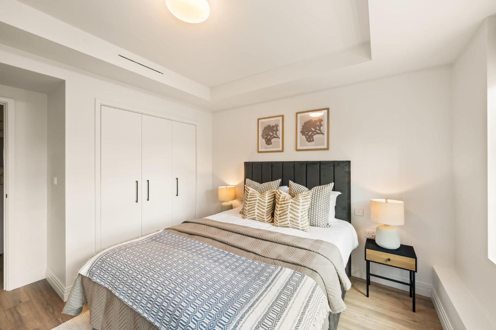 Dolphin House - Serviced Living In * Londen